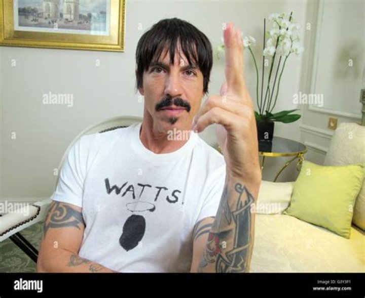 1200px-Anthony_Kiedis_2016.jpg
