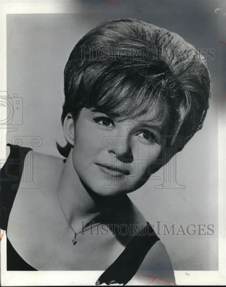 1965 Press Photo Brenda Ayres testifies against Cleveland Browns fullb