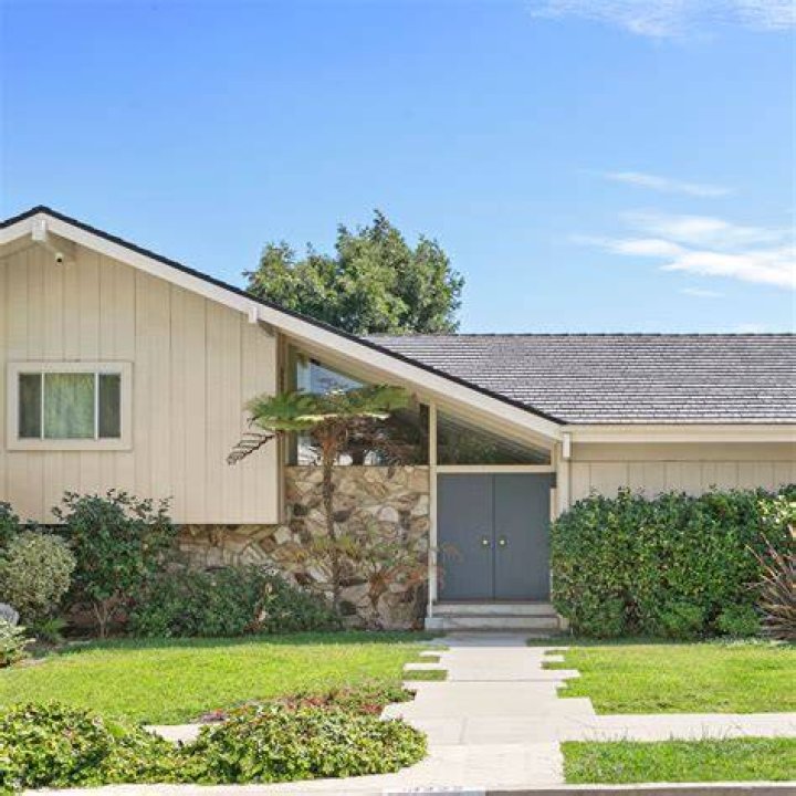 5 Surprising Secrets Of The Brady Bunch House Renovation Unveiled