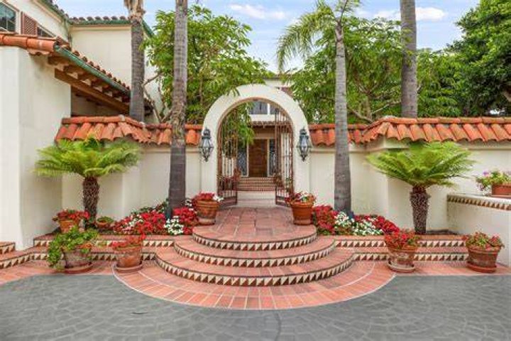 A Peek Inside Griselda Blanco's Lavish Miami Mansion