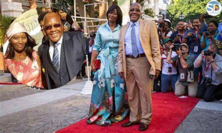 Aaron Motsoaledi's Wife's Age: Uncovering The Truth