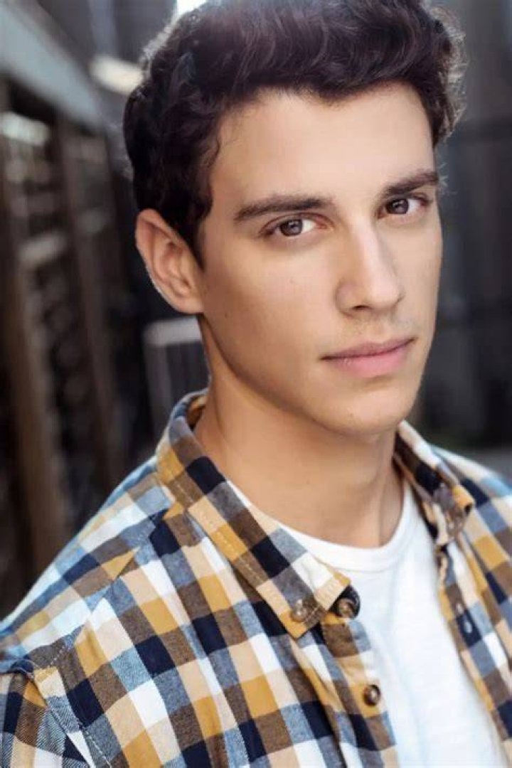 Adam DiMarco Biography, Age, Height, Wife, Net Worth, Family