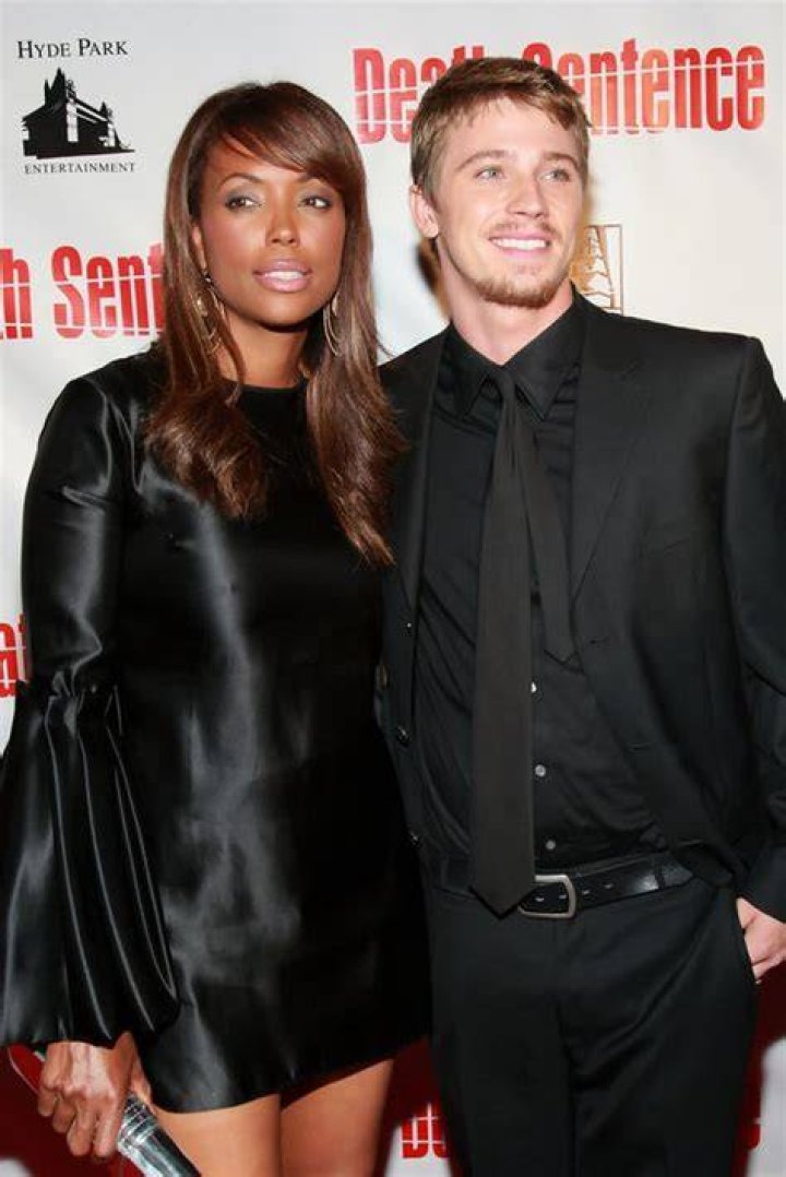 Aisha Tyler 2024 Husband, net worth, tattoos, smoking & body