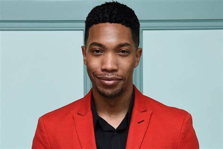 AJ Crimson Dies Famed Makeup Entrepreneur's Family Mourns His Loss