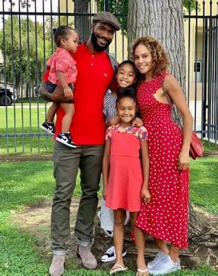 Akira Akbar's Parents' Role In Her Success