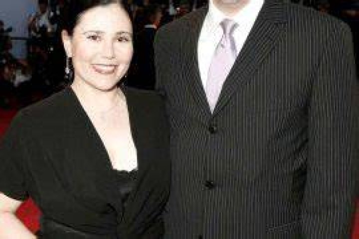 Alex Borstein Ex Husband Meet Jackson Douglas
