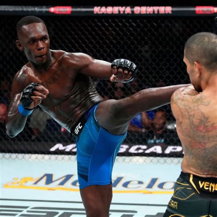 Alex Pereira on Israel Adesanya&rsquo;s UFC 276 postfight comments &lsquo;Ask him