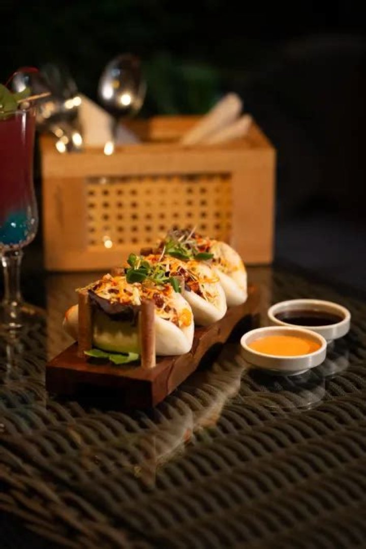 An Exploration Of Flavors, Ambiance, And Entertainment