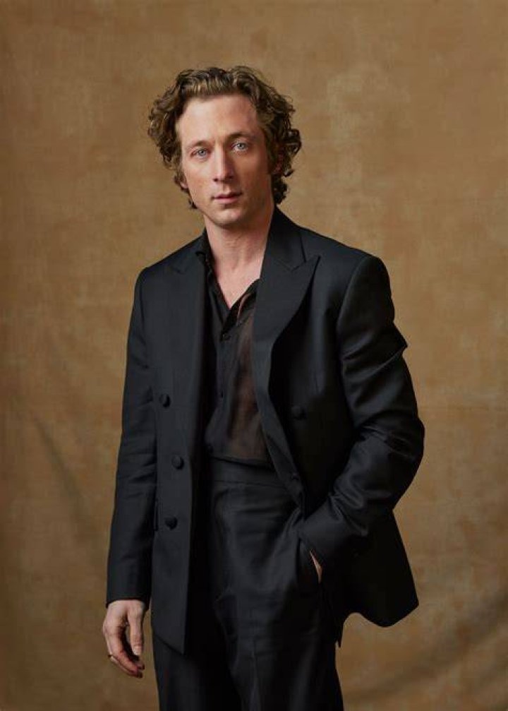 Are Jeremy Allen White & Gene Wilder Related? The Uncanny Resemblance