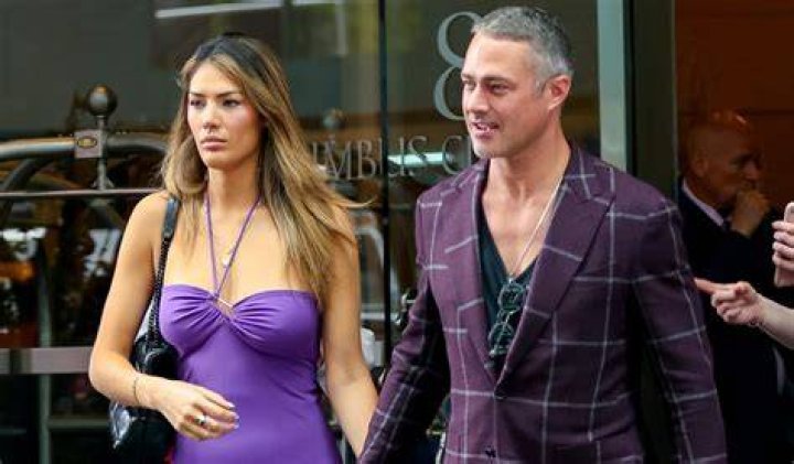 Ashley Cruger Wikipedia And Age: How Old Is Taylor Kinney Girlfriend?