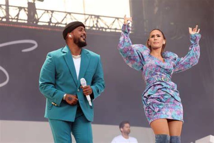 Avec Qui Slimane Est En Couple Communaut&eacute; MCMS