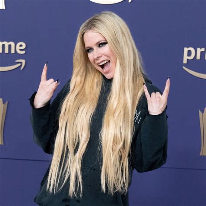 Avril Lavigne biljetter 2024 K&ouml;p biljetter till Avril Lavigne p&aring;
