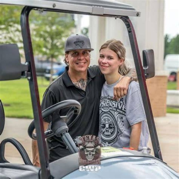 Bill Carlton’s Wife Jennifer Carlton. Children Keegan and Presley