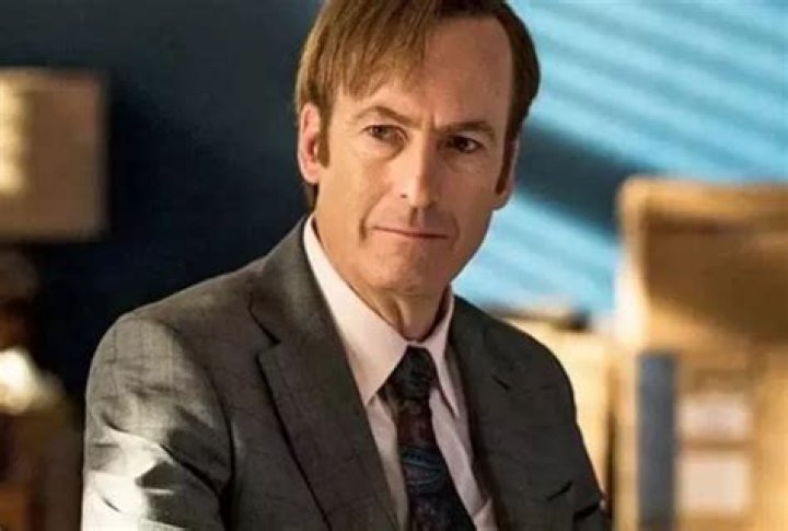Bob Odenkirk's body measurements, height, weight, age.