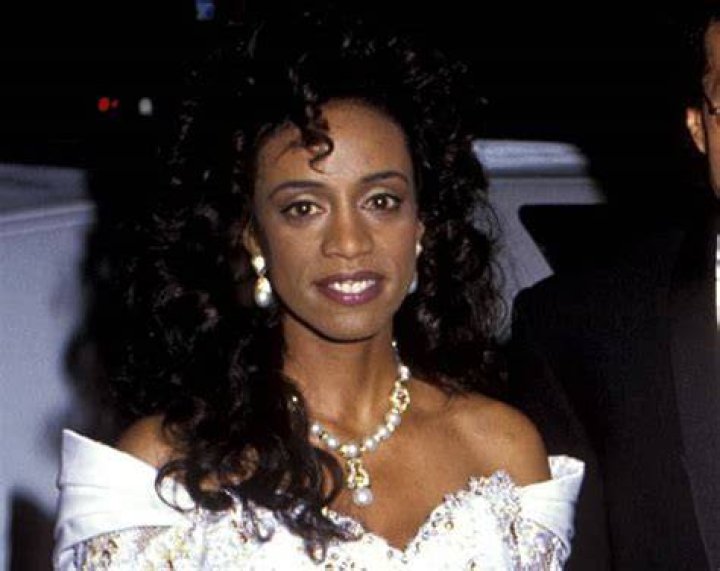 Brenda HarveyRichie&rsquo;s biography who is Lionel Richie&rsquo;s exwife