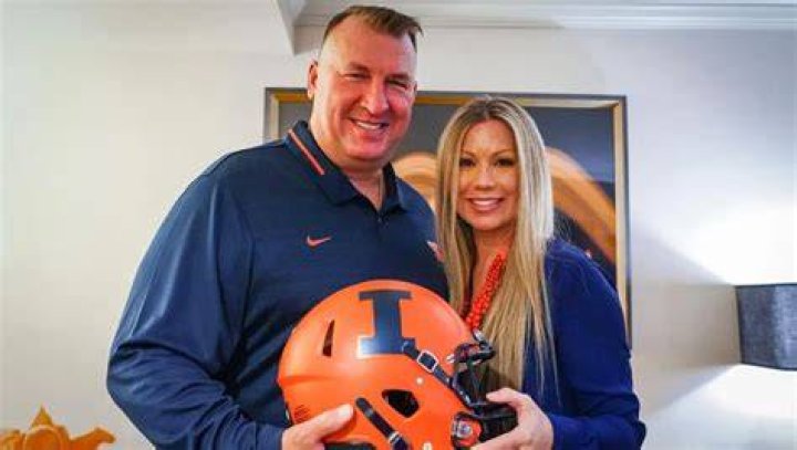 Bret Bielema- Wiki, Age, Ethnicity, Wife, Height, Net Worth, Career