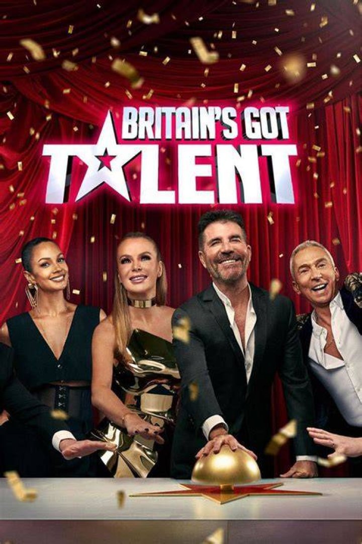 Britain&rsquo;s Got Talent school teacher stuns viewers with a voice &lsquo;like