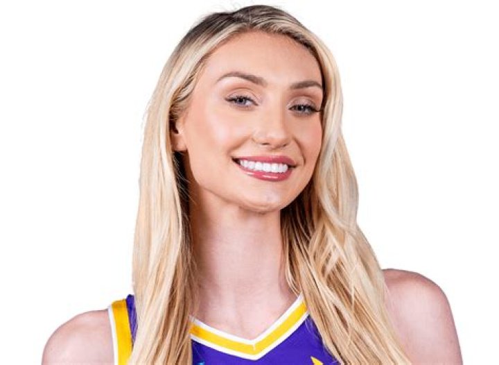 Cameron Brink (Basketball Player) Age, Birthday, Bio, Facts, Family