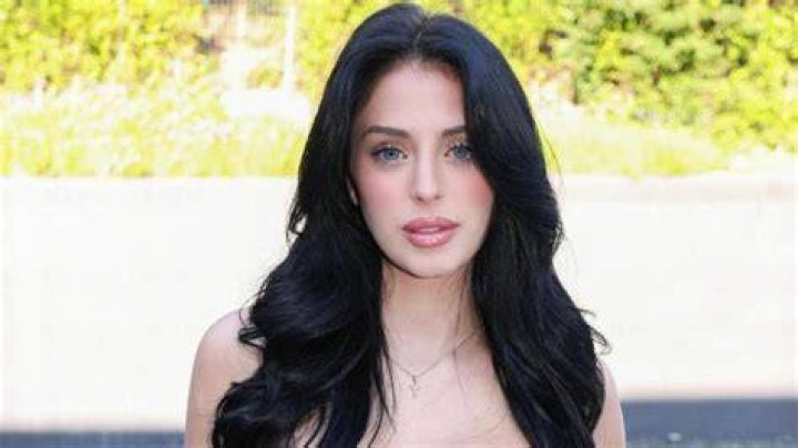 Camilla Araujo: Picture-Perfect Moments