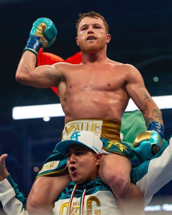 Canelo Álvarez Cuál es el nivel de estudios del boxeador mexicano