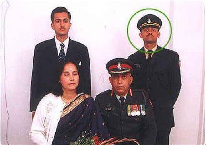 Captain Vijayant Thapar's Wife: An Inspiring Story Of Love And Loss