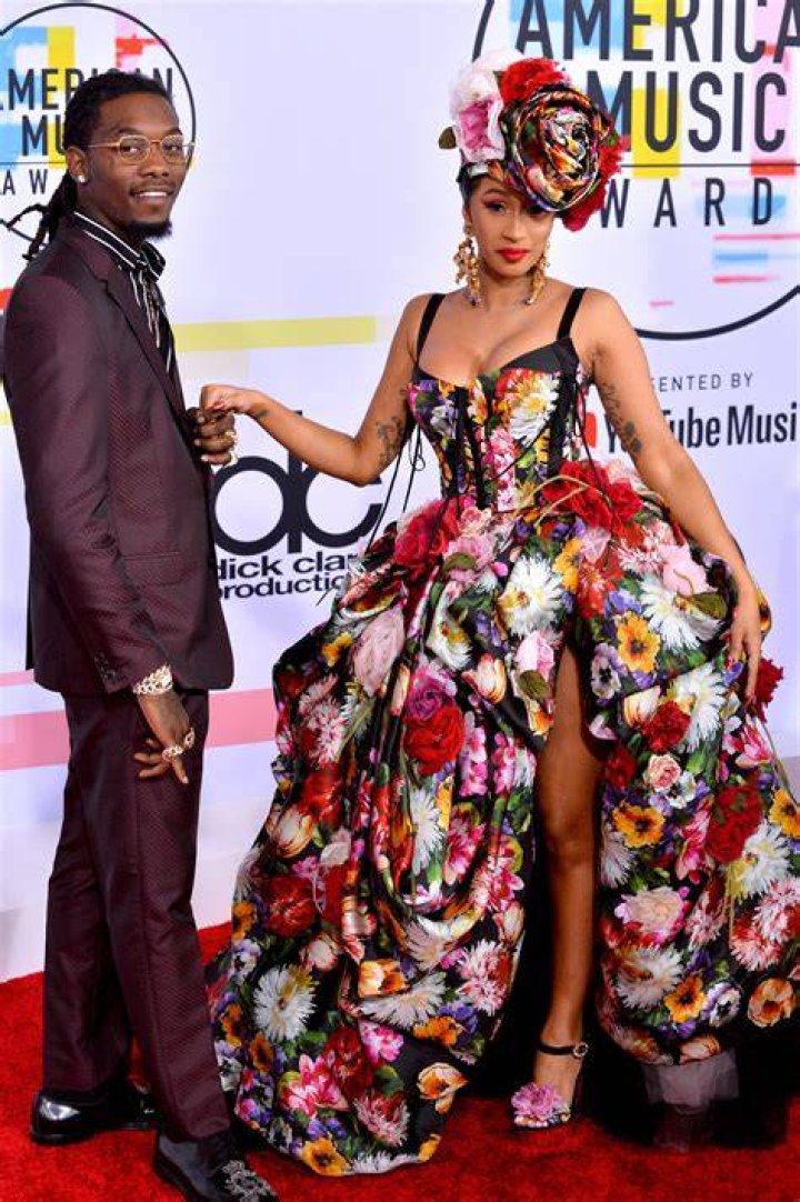 Cardi B Height How Tall is The American Rapper and Songwriter? Hood MWR