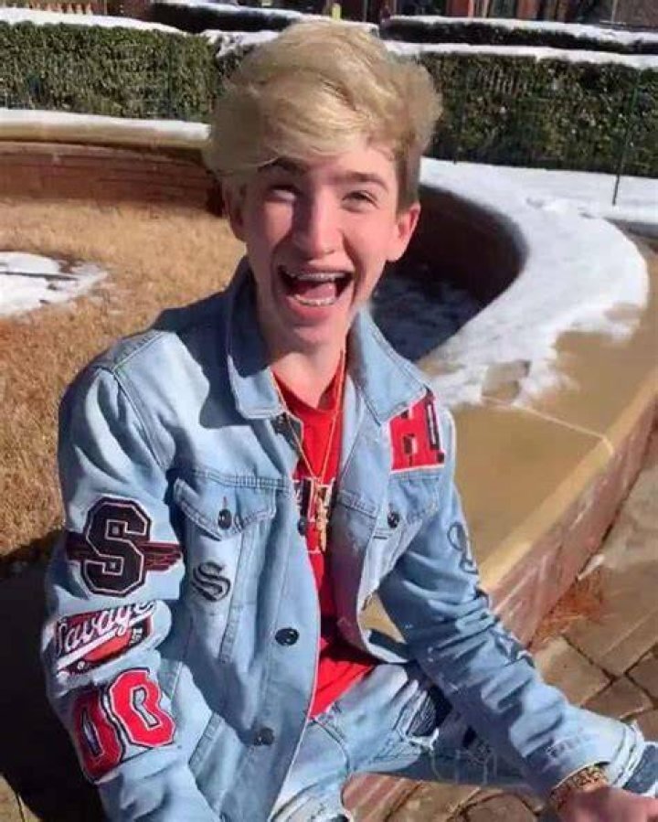 Cash Baker Wiki, Bio, Facts, Age, Height, Girlfriend, Net Worth
