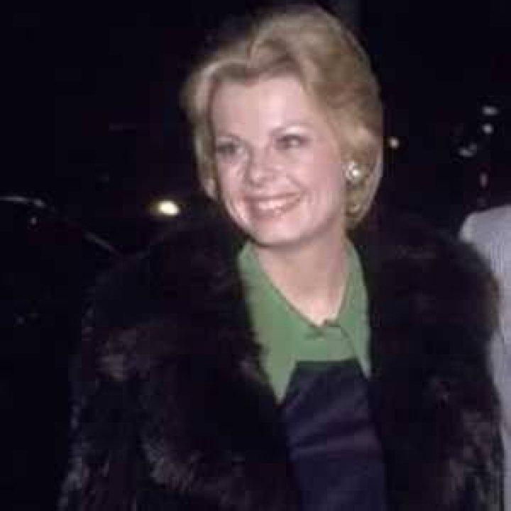 Catherine Hawn age, net worth, height, wiki, husband, biography Kemi