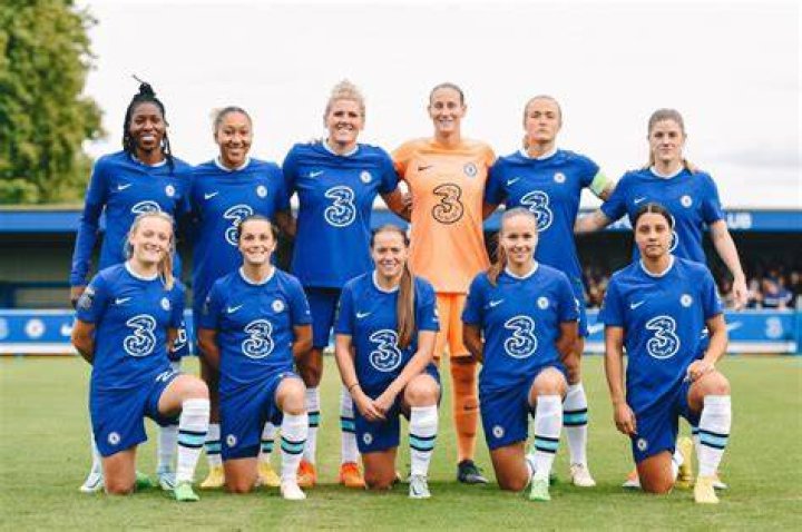 Chelsea Women's manager Emma Hayes says losing child will live with her