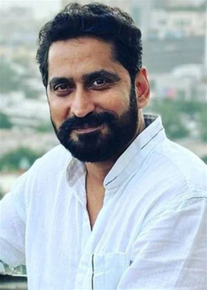 Chinmay Mandlekar &ldquo;माझ्या मुलाला कारटं का म्हणता? आणखी किती दिवस