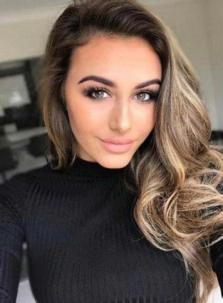 Chloe Veitch Wiki, Bio, Height, Age, Boyfriend, Net Worth, Family