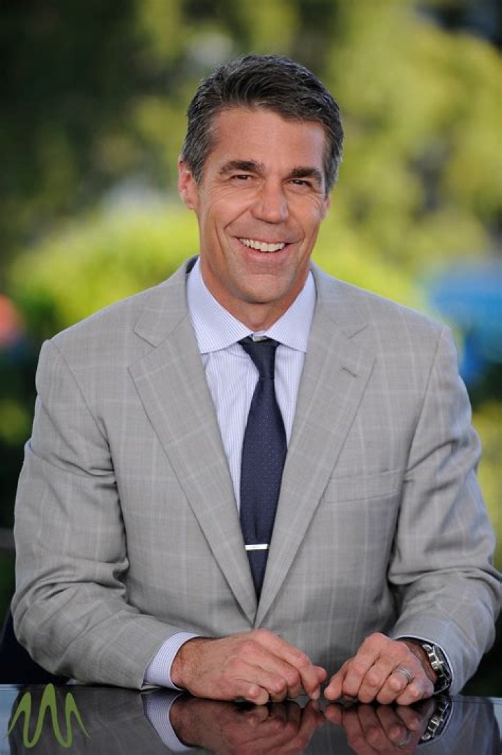 Chris Fowler – American Sports Announcer Biography, Net Worth and Salary