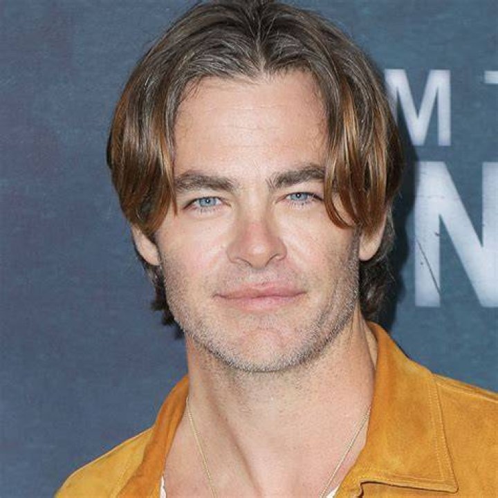 Chris Pine Looks Unrecognizable Now&mdash;It&rsquo;s Scary! SHEfinds