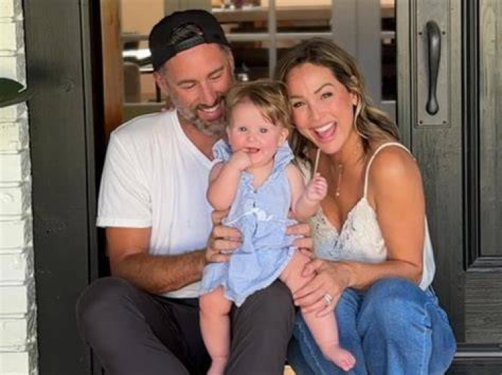 Clare Crawley expecting 1st baby via surrogate with husband Ryan Dawkins