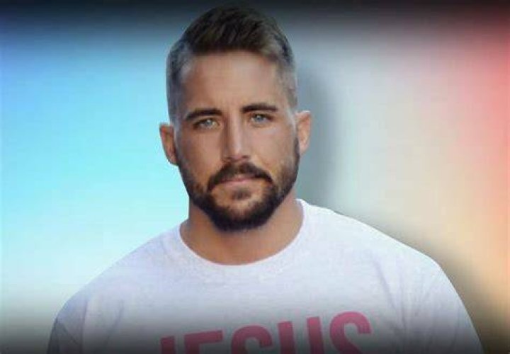 Clayton Jennings dating 2023 profile