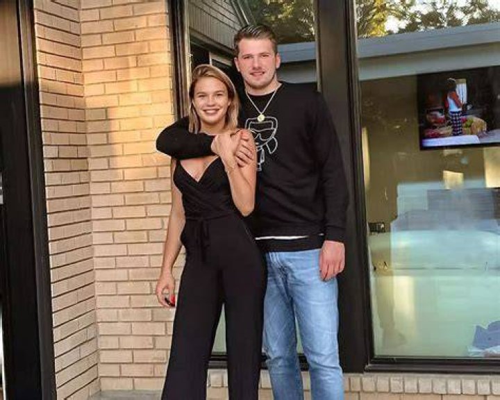 Comprehensive Guide To Anamaria Goltes's Height