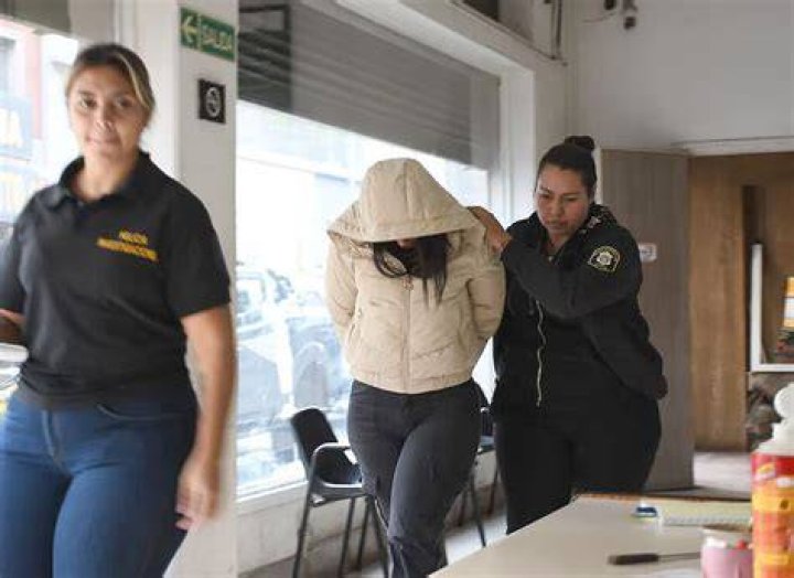 Condenada una falsa m&eacute;dico que aumentaba gl&uacute;teos con cemento y pegamento