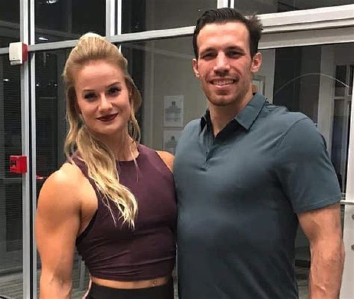 CrossFit Athlete, Partner, Profession, and Net Worth! ·