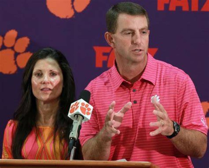 Dabo Swinney- Wiki, Age, Wife, Net Worth, Ethnicity, Height, Career