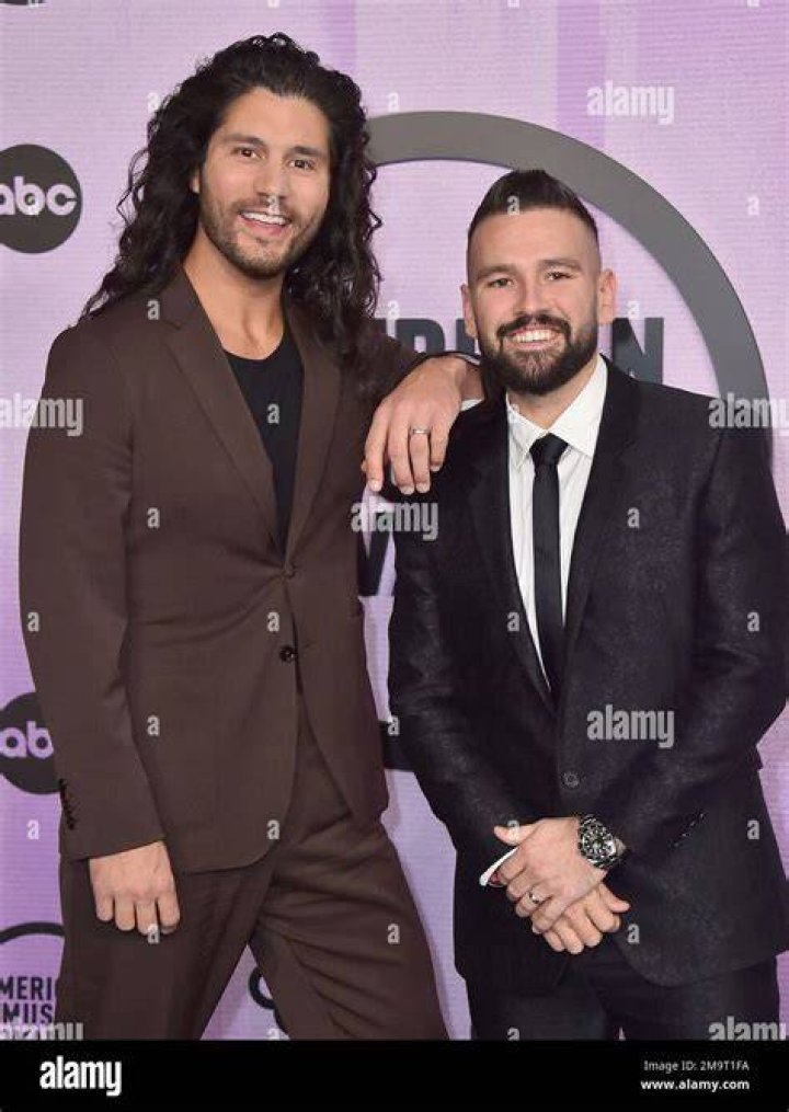Dan Smyers and Shay Mooney Celebrities the CMA Awards 2014 Pictures