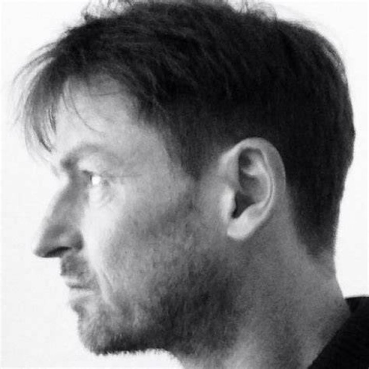 David Earle Digital Designer & Art Director David B Earle XING