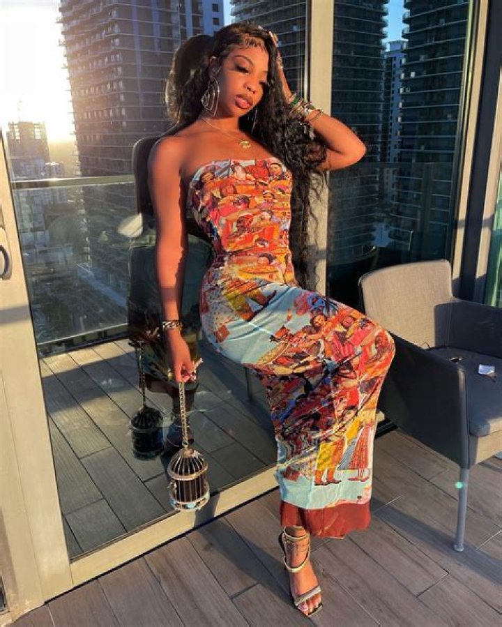 Dearra Taylor Bio (Wiki) | SyncVib