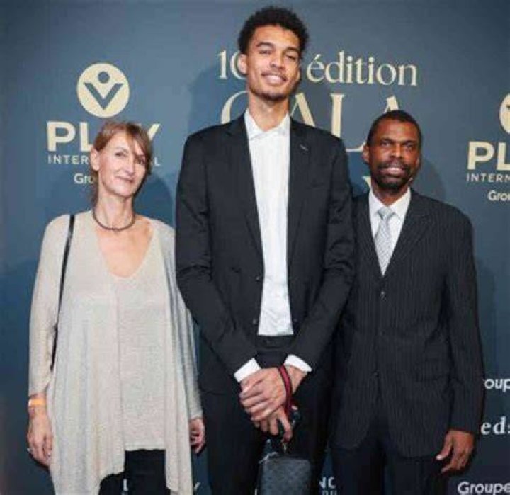 Dennis Smith Jr Height (Parents), Height, Weight, Body Net Worth