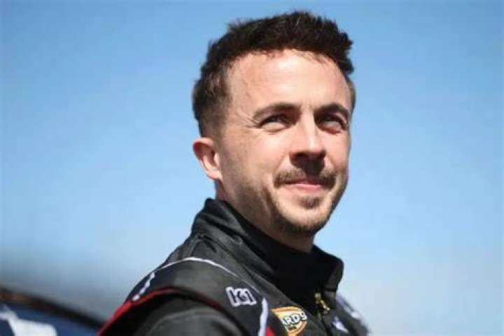 Despite Seeing Dennis Rodman Naked by Accident, Frankie Muniz Has a ShockingOpinion of the NB ·