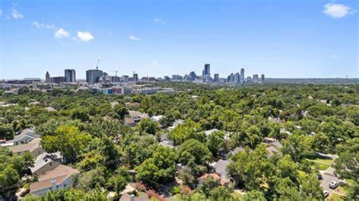 Discover Leslie Heights: Uncover The Allure Of This Enchanting Neighborhood
