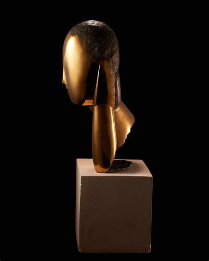 Discover The Art Of Gratiela Brancusi: A Master Sculptor
