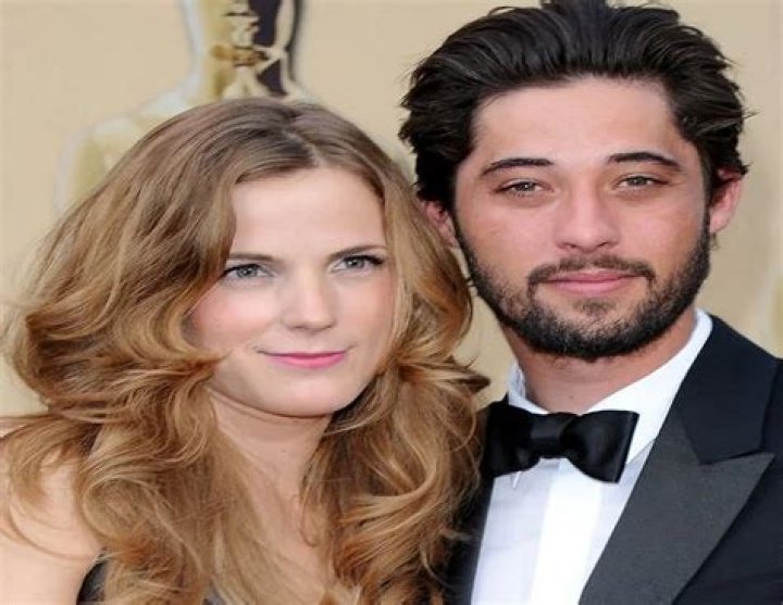 Discover The Facts About Ryan Bingham's Ex-Wife