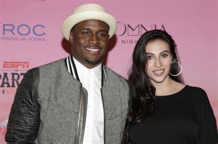 Discover The Matrimonial Status Of Reggie Bush: Is He Married?