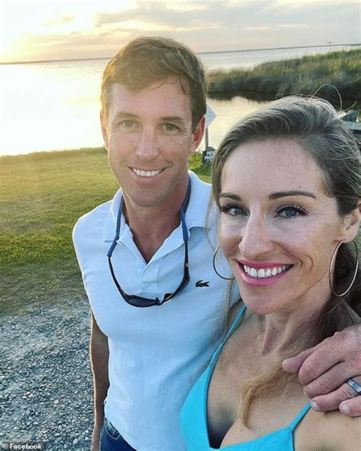 Discover The Relationship: Susanna Gibson And Husband
