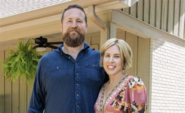Do Ben and Erin Napier actually do the work? ·